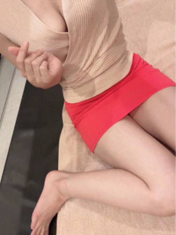新山ちさと