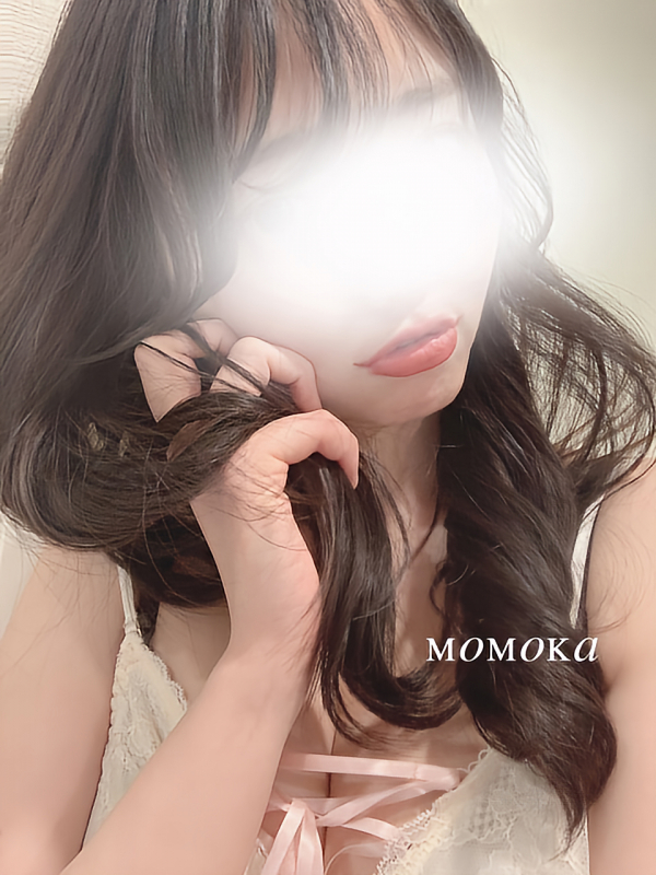 綾瀬ももか