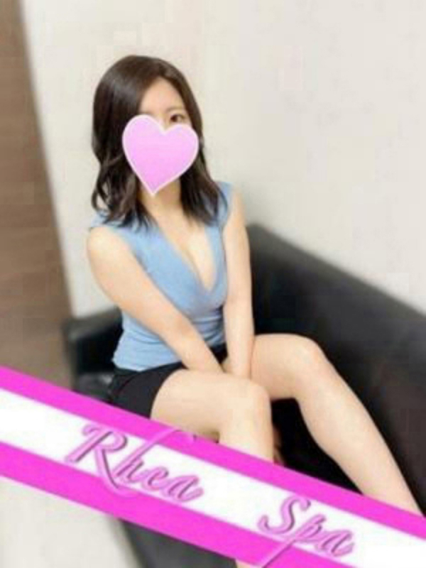若槻みやび