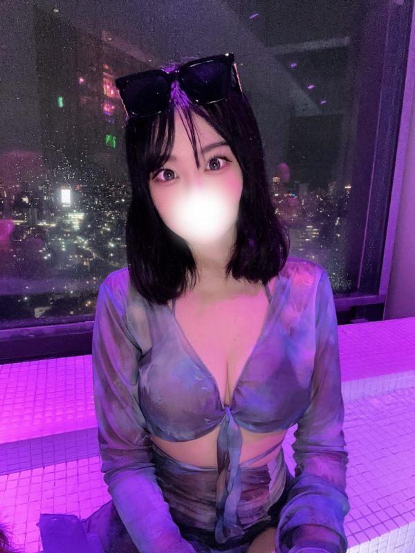 夢咲ひな