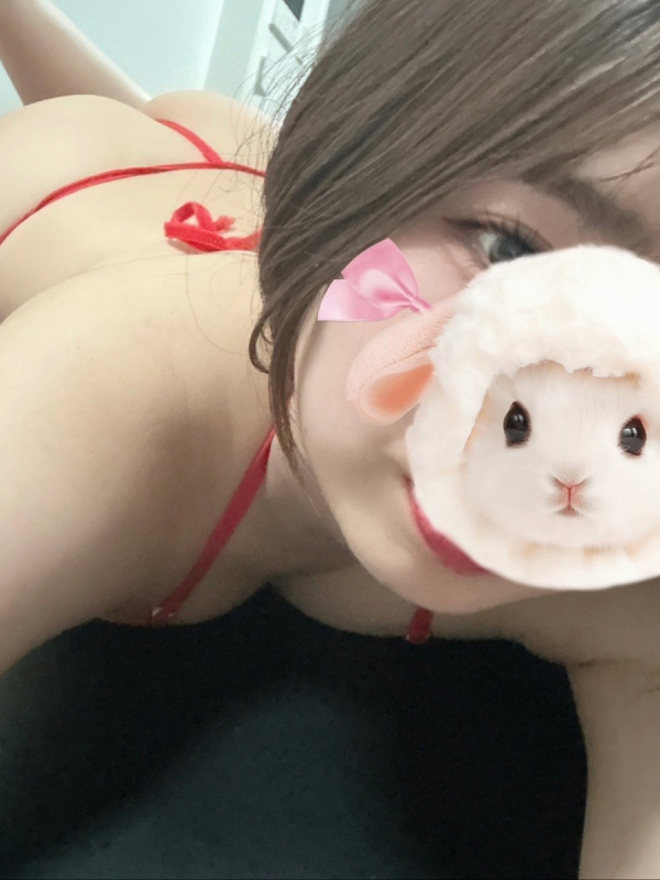 成瀬ひなた