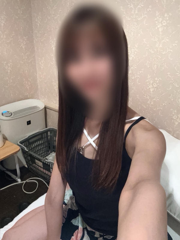 新人じゅり