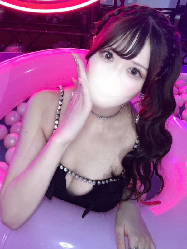 藍川かれん