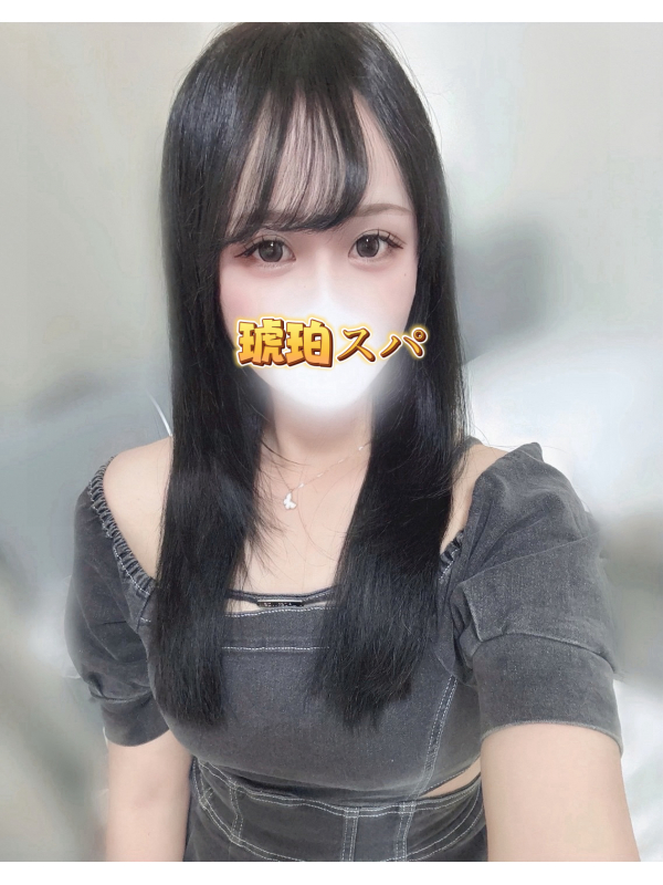 如月 ひそか