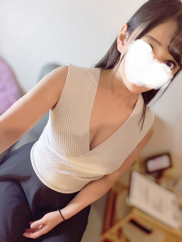 えみり