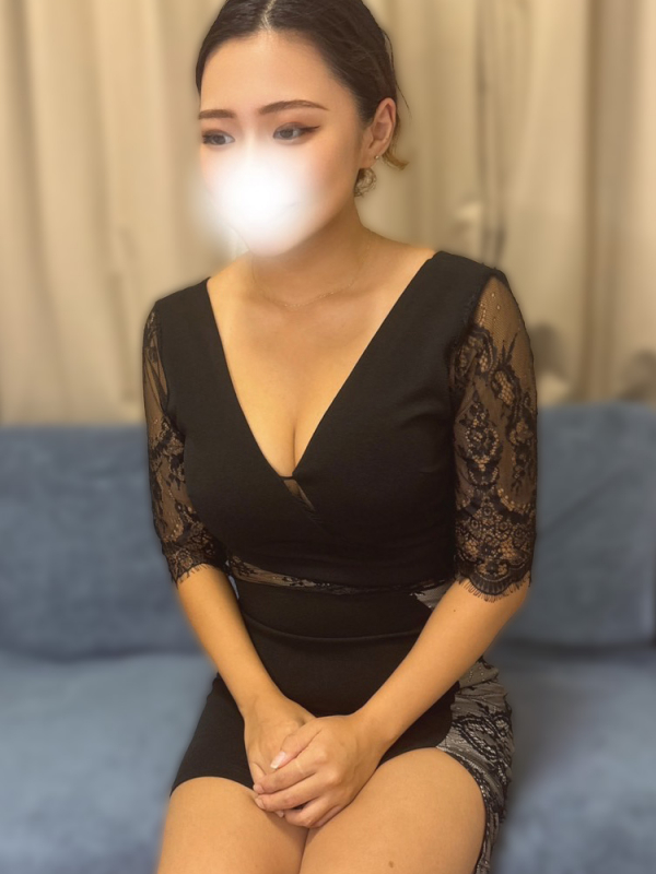 水瀬ひな