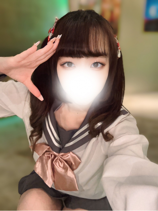 水嶋まりな