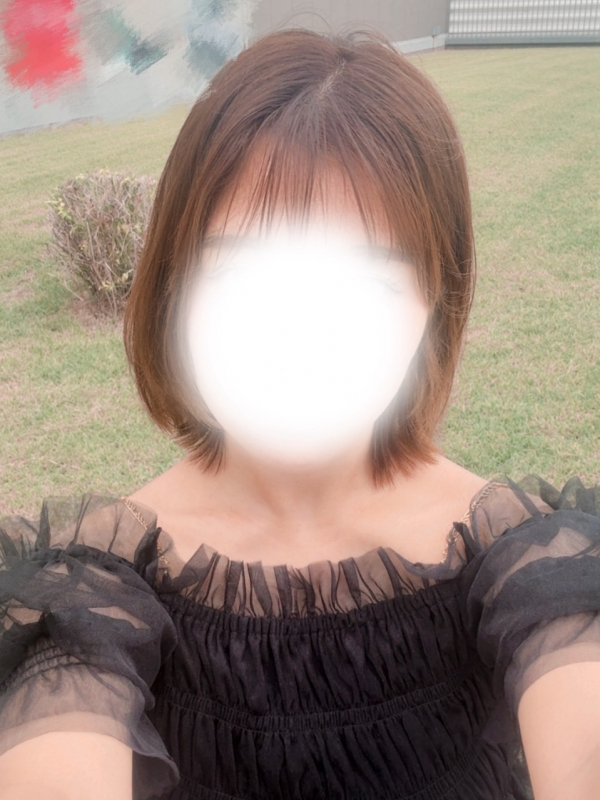 小倉　ももな