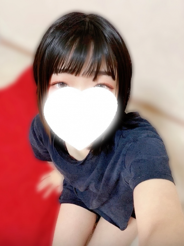 凪桜（なぎさ）