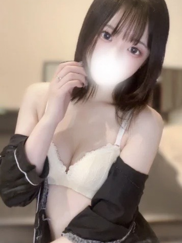 鶴巻　せな
