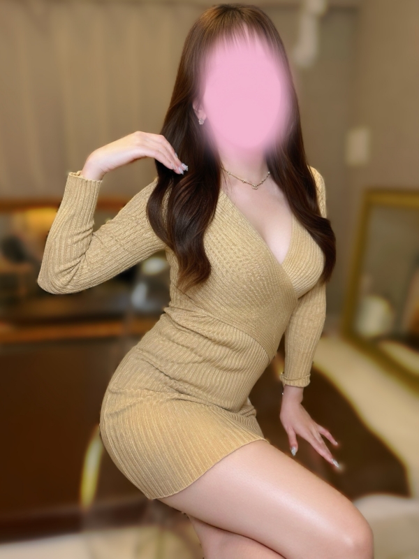 一条ミナ