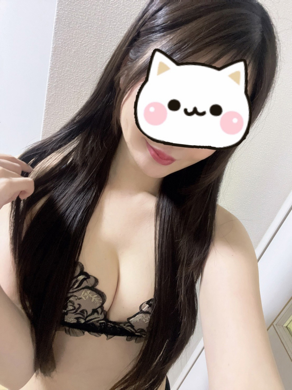 青山まりえ