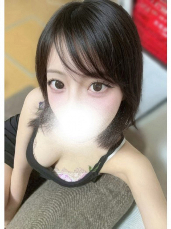 ゆりな
