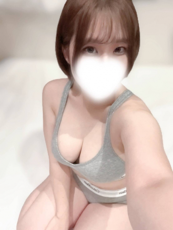 ももな体験入店