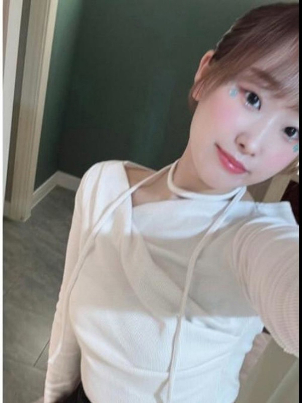 白雪にこ