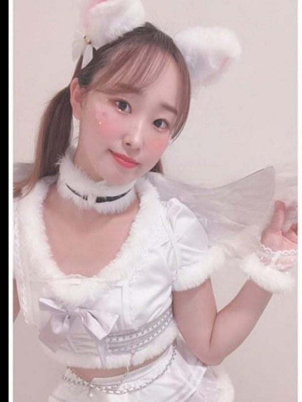 白雪にこ