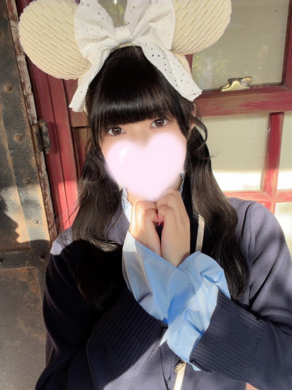 小山くるみ