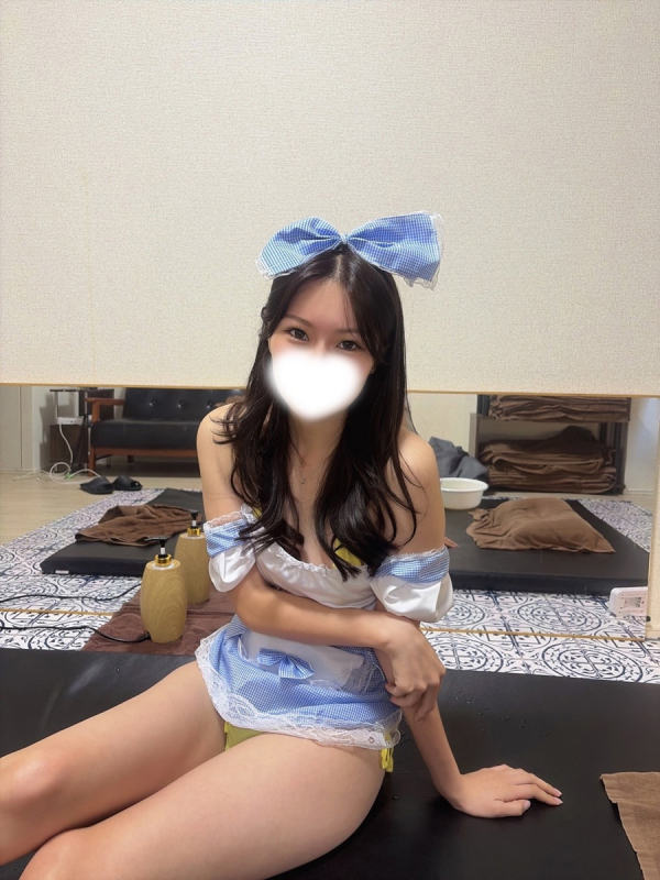 久遠あやか