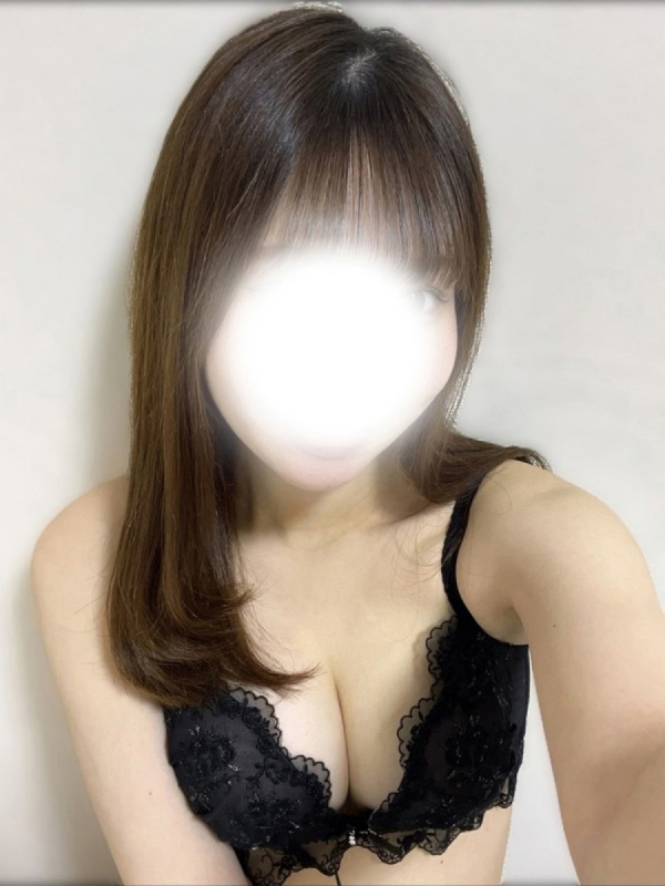月瀬めぐ
