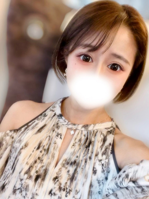 明日花なみ