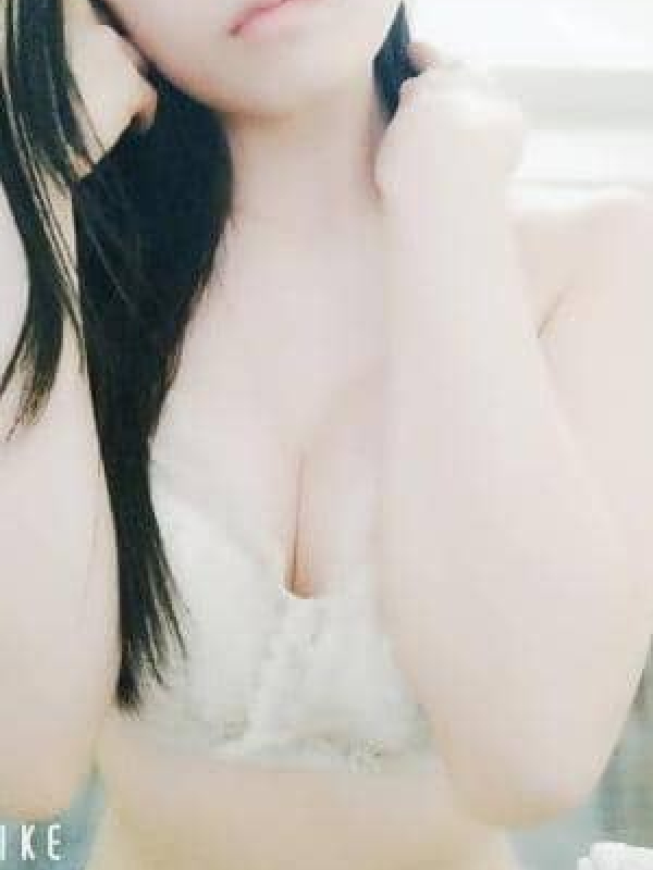 るあ