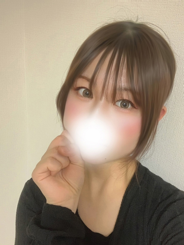 成島みあ