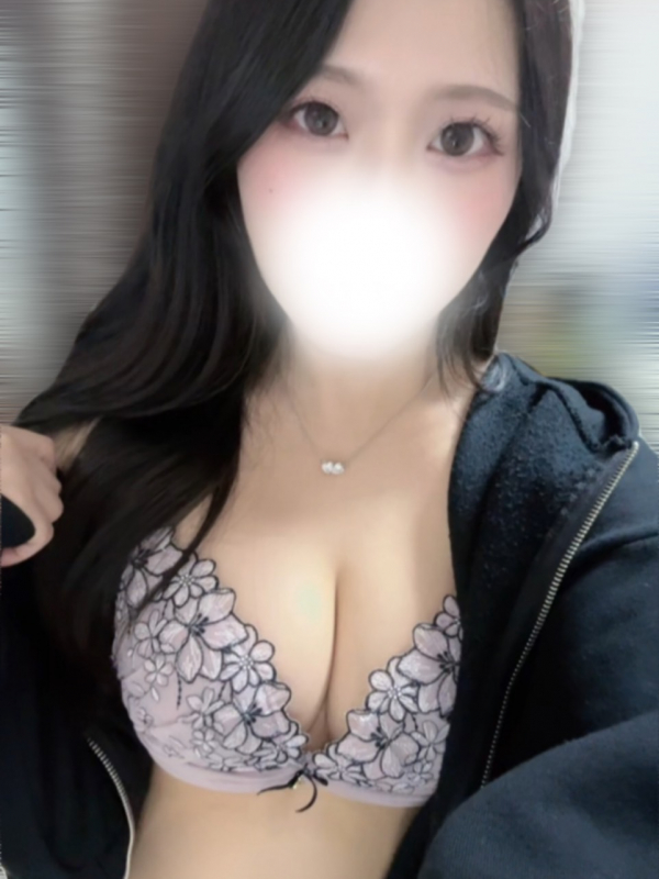 真白　みお