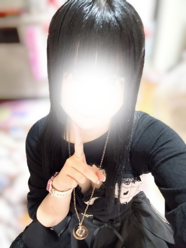 姫白りあ