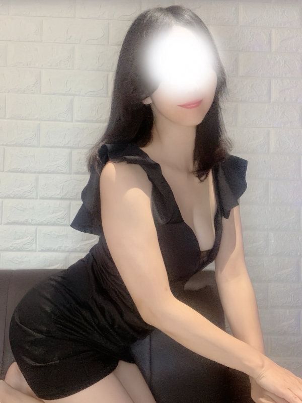 柚木えま