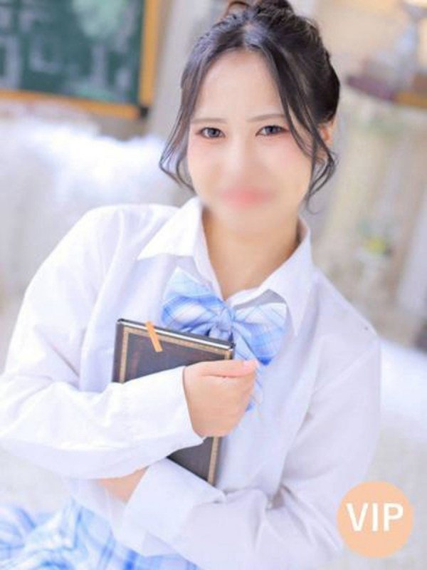 ヒイナ