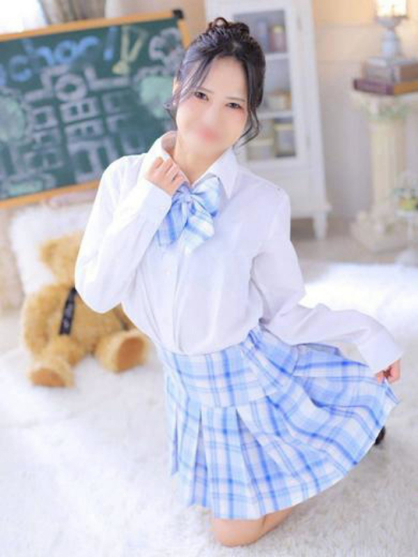 ヒイナ