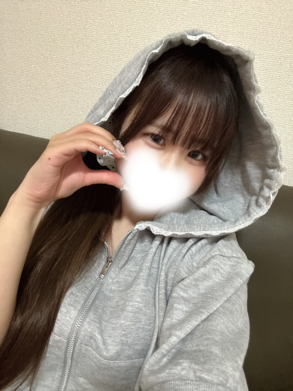 久城ちなつ