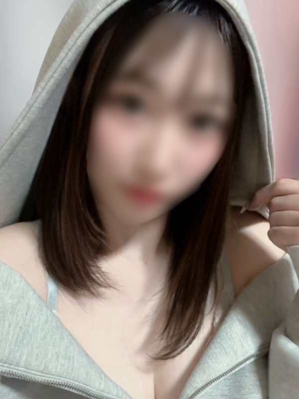 新人みりあ