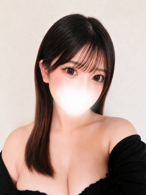 中越ひなの