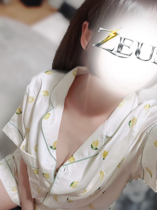 由良 たまき