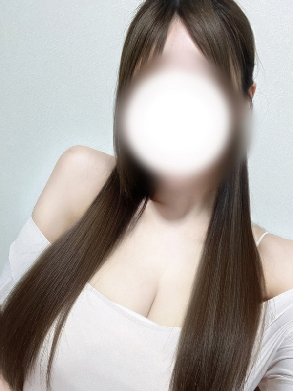 百瀬ゆあ