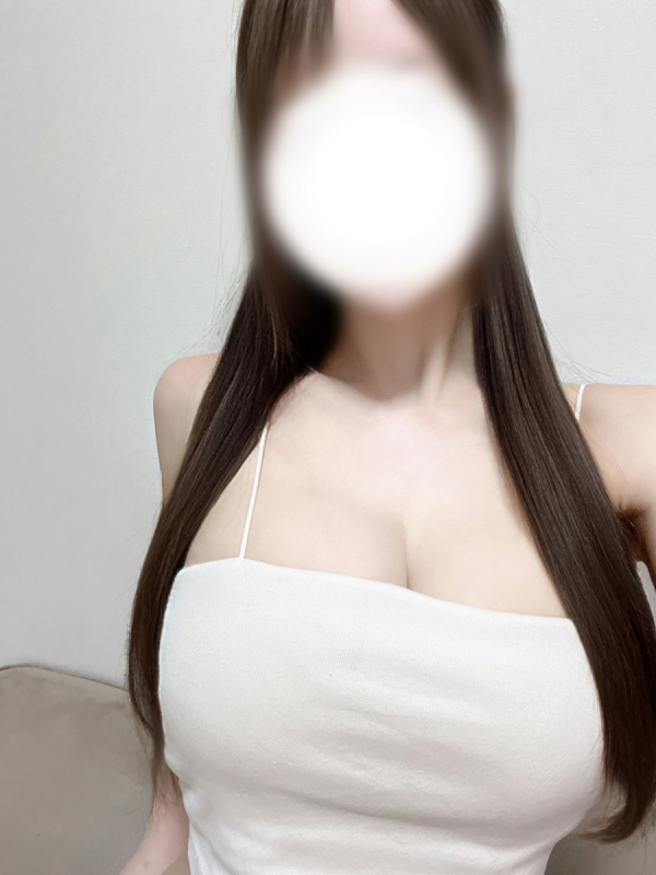 百瀬ゆあ