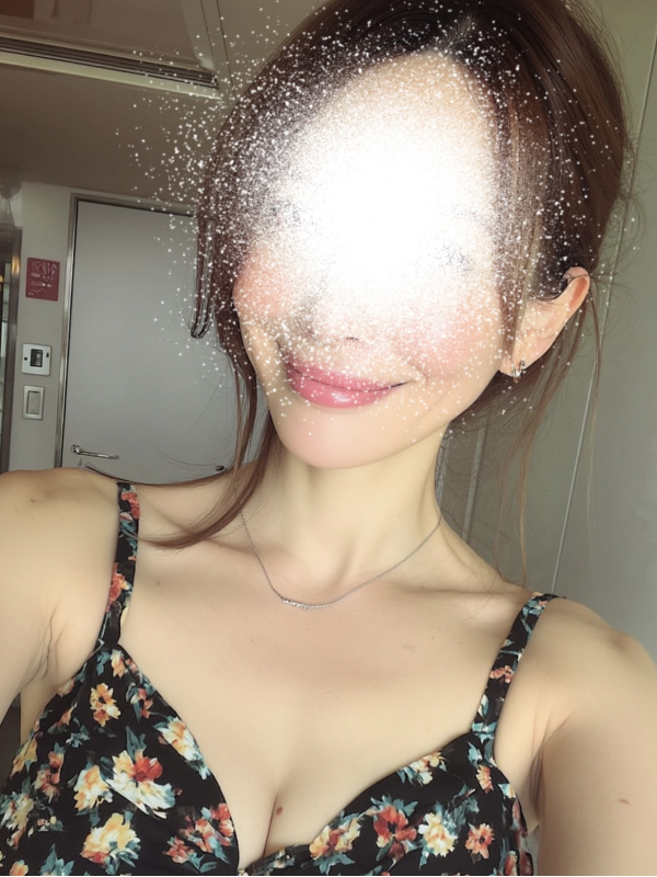 山本ナターシャあけみ