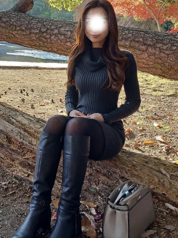 神成　美香