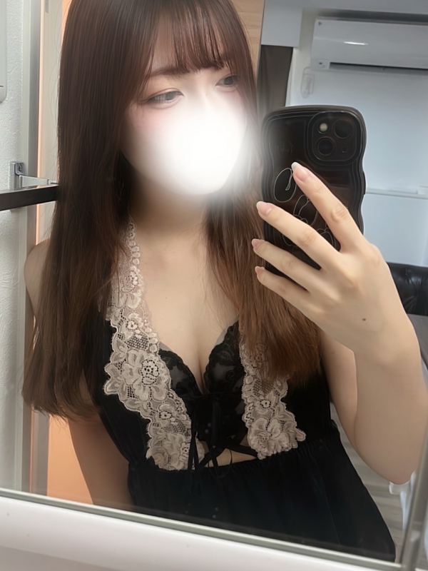 凪むぎ