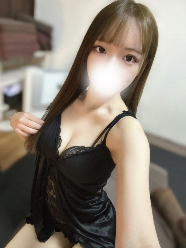 早川なぎさ