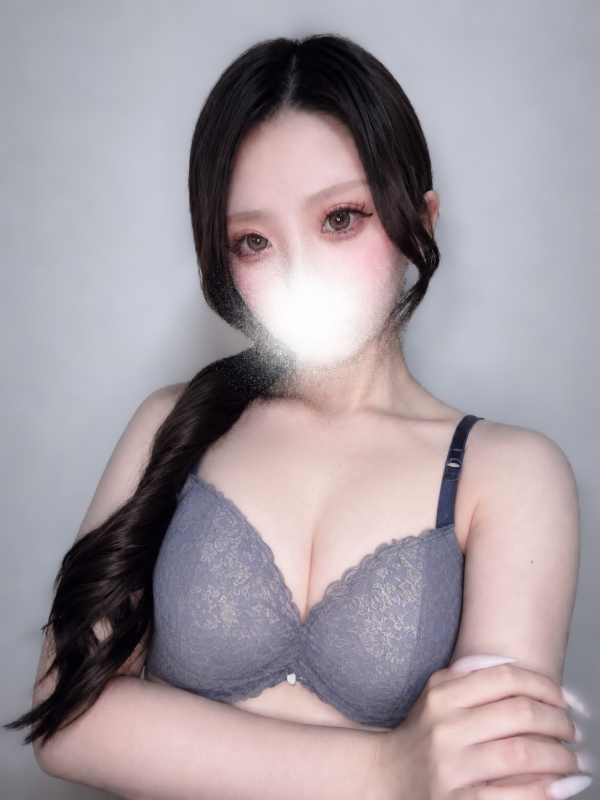 暁美　ほむら