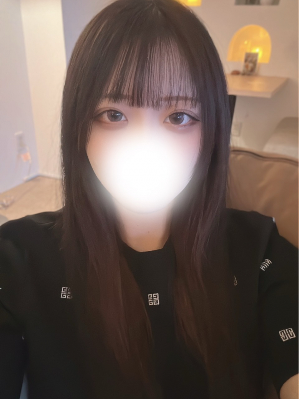 篠宮　れな