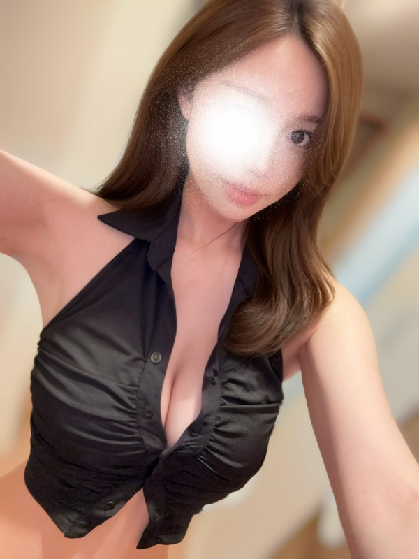 高嶺　りさ