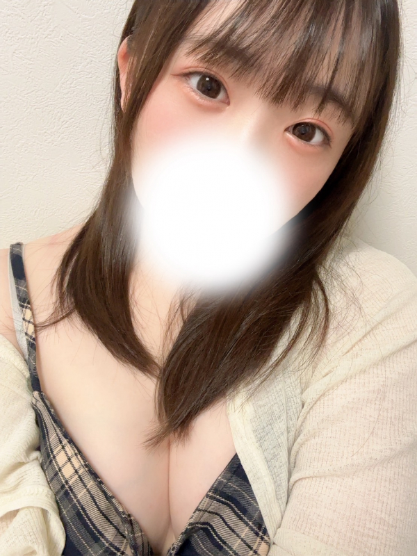 瀬奈ゆゆ