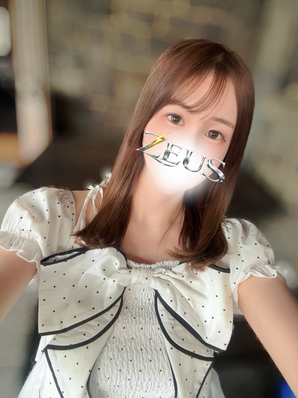 山野 ひとみ