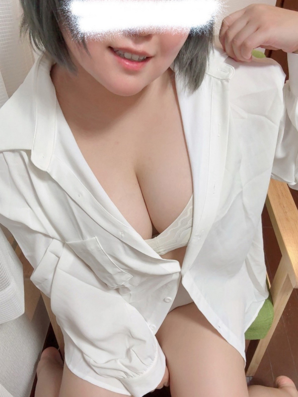 石田まお