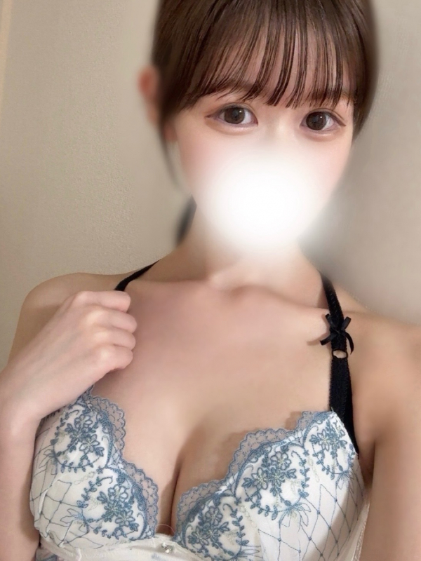 湊　うみか