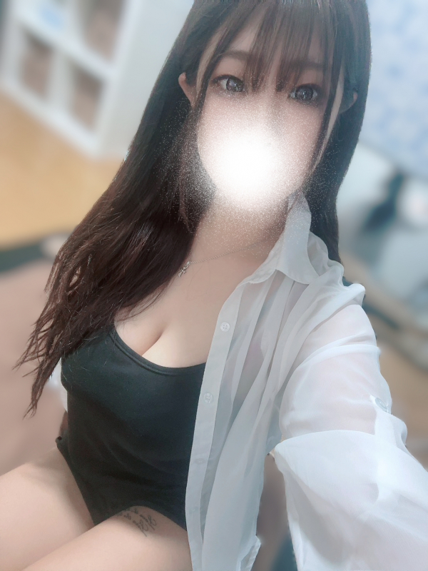 初音なぎ