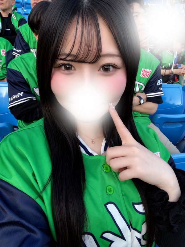 成田　ゆら